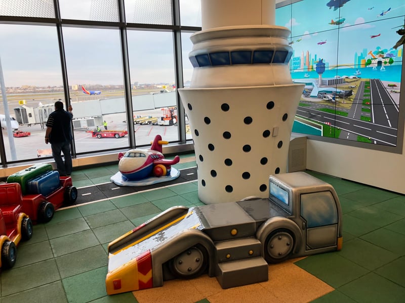 Indoor Recreational Play Area at LaGuardia Airport  preview 3